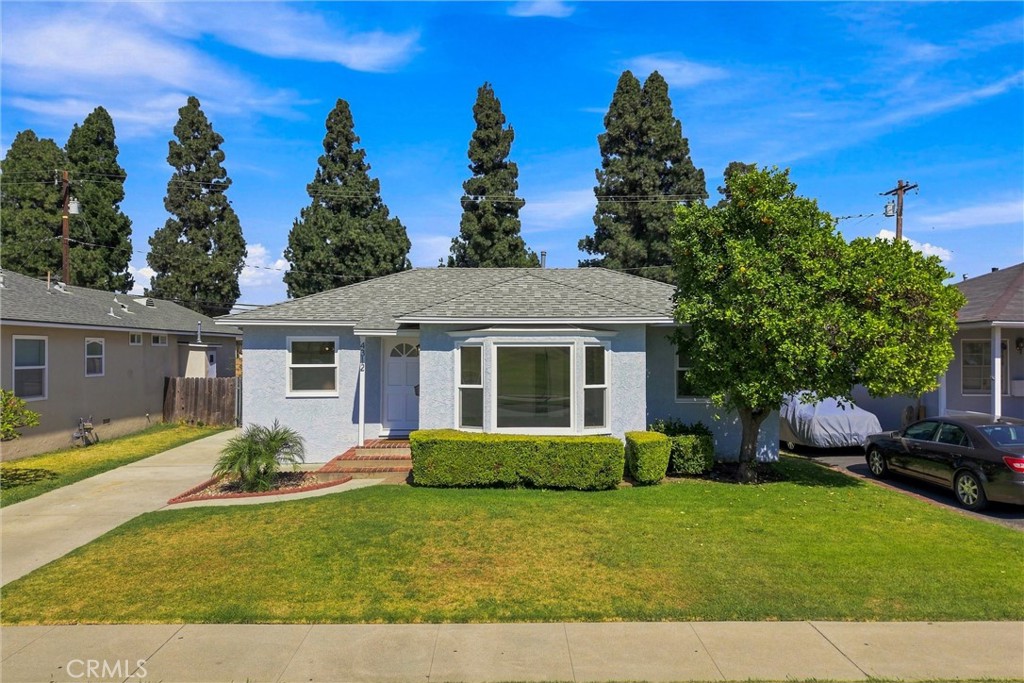 4312 Lomina, Lakewood, CA 90713 — photo 1