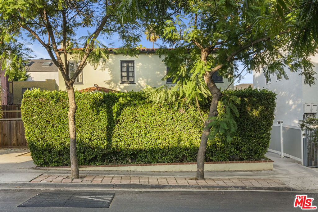 836 Hilldale Avenue, West Hollywood, CA 90069 — photo 1