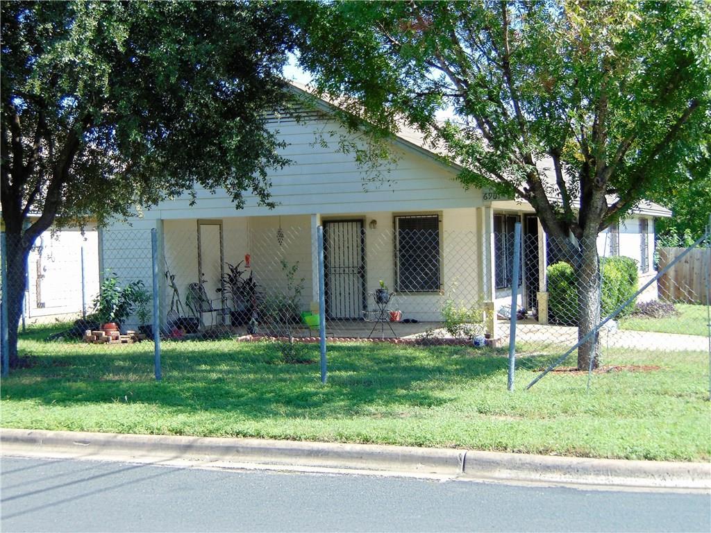 6901 Blessing, Austin, TX 78752 — photo 1