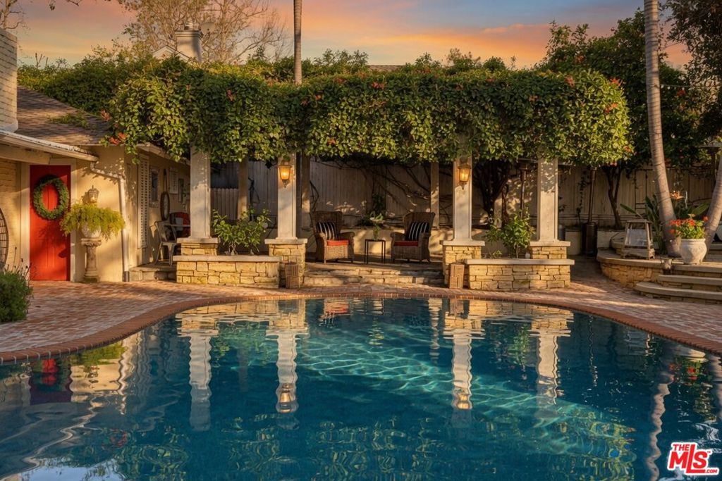 13166 Valley Vista Boulevard, Studio City, CA 91604 — photo 1
