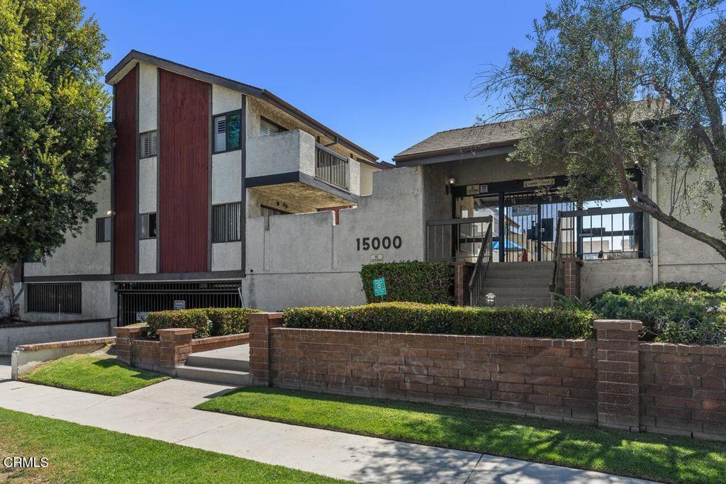 15000 Halldale Avenue 212, Gardena, CA 90247 — photo 1
