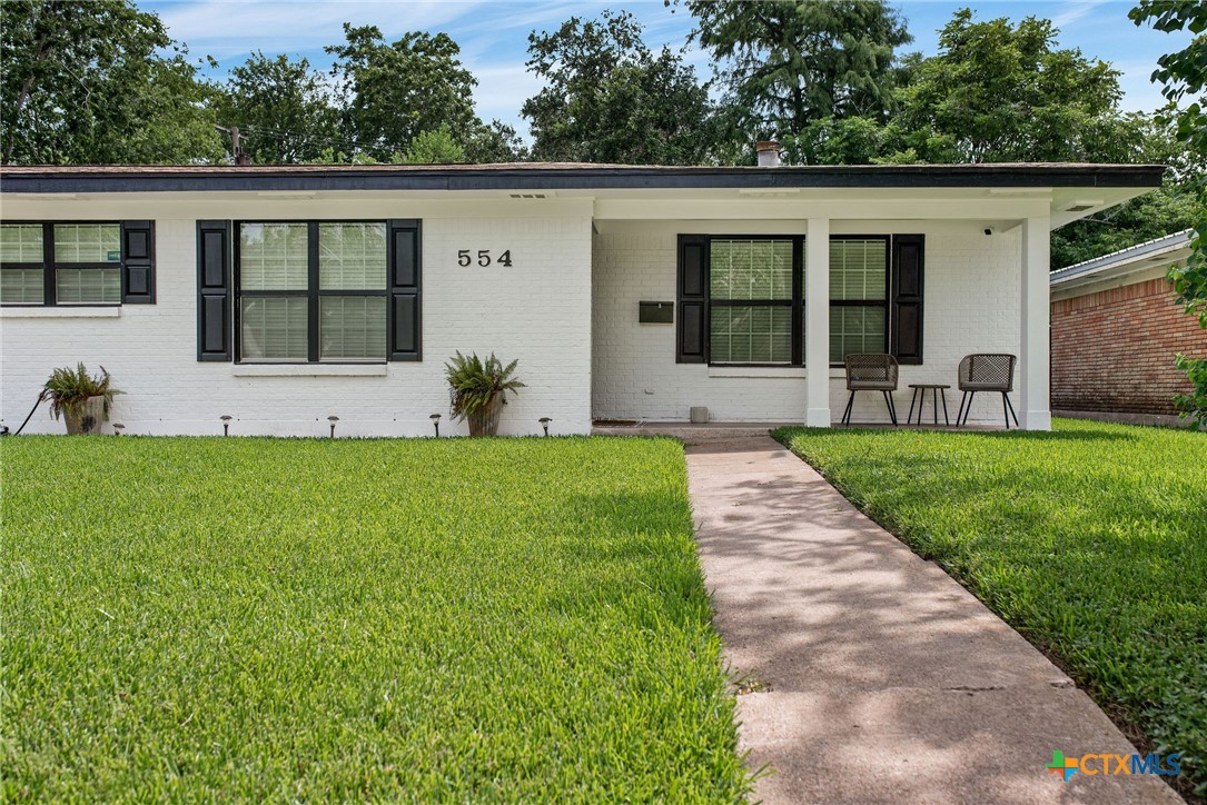 554 Brookhollow Drive, Port Lavaca, TX 77979 — photo 1