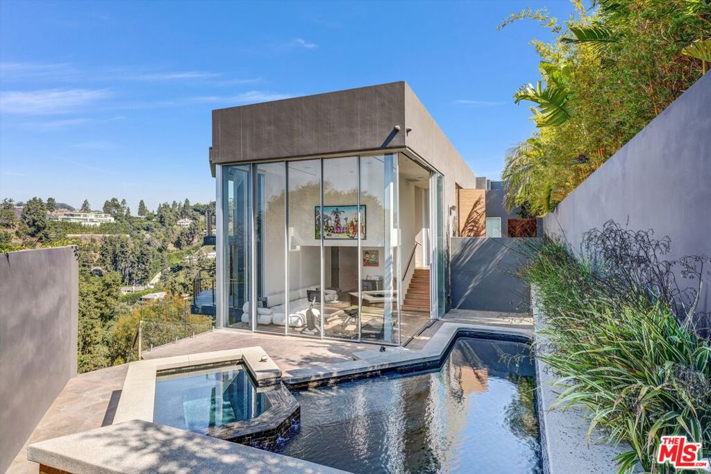 9400 Readcrest Drive, Los Angeles, CA 90210 — photo 1