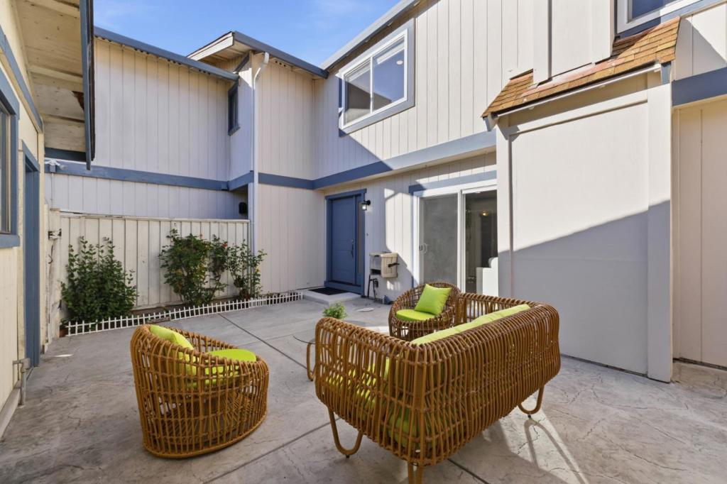 32060 Paloma Court, Union City, CA 94587 — photo 1