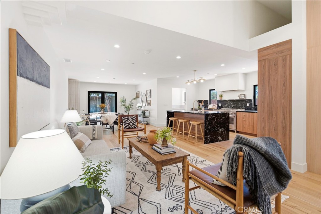 11911 Hartsook, Valley Village, CA 91607 — photo 1