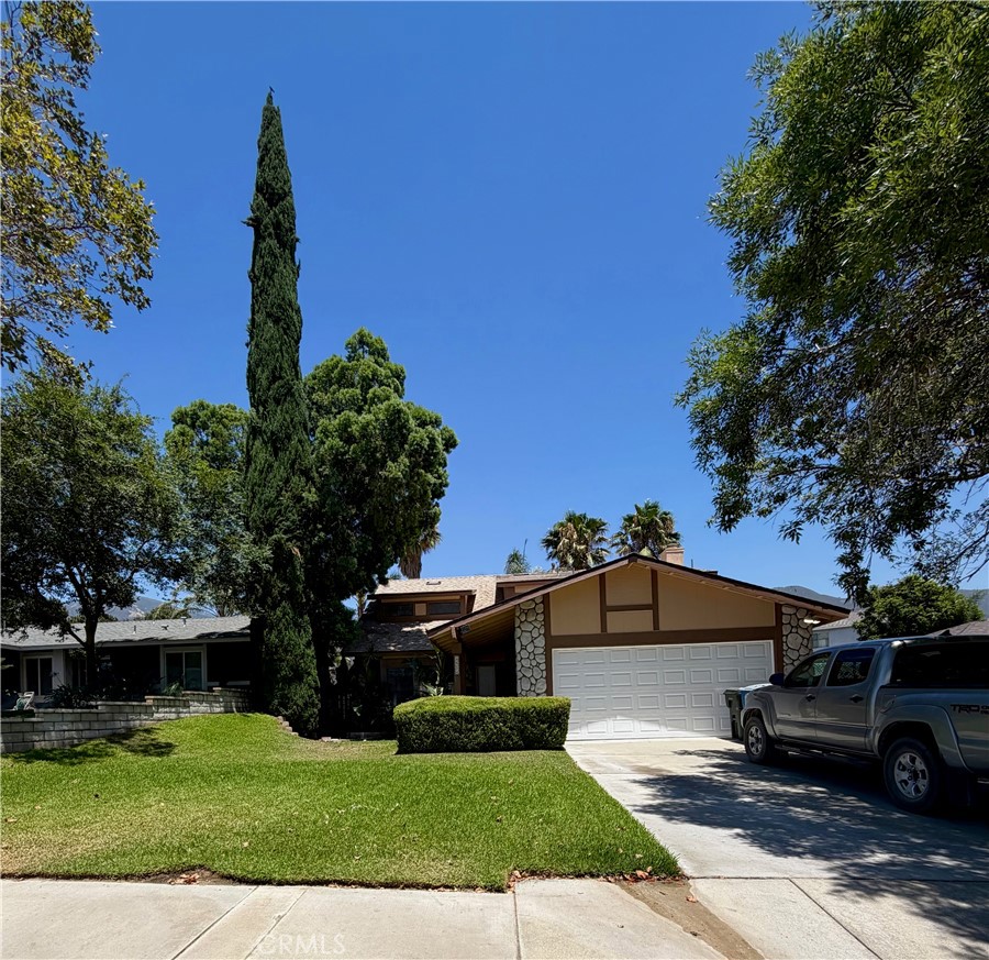 2404 Hyatt, San Bernardino, CA 92407 — photo 1