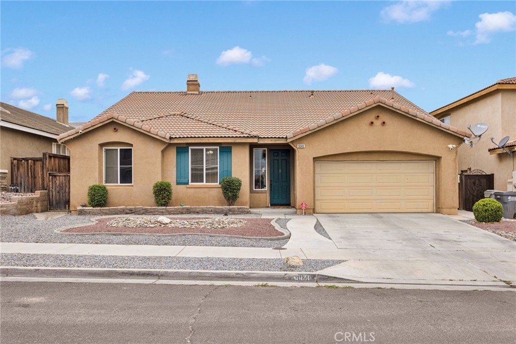 9048 Guadalupe Ave, Oak Hills, CA 92344 — photo 1