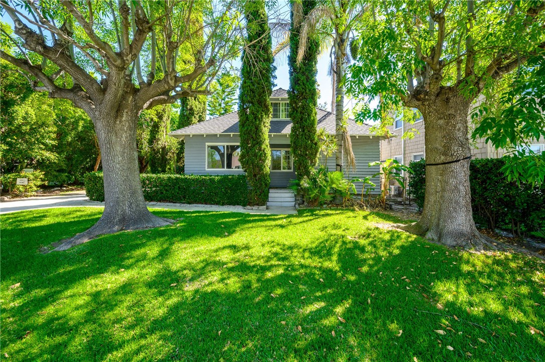 892 S Marengo, Pasadena, CA 91106 — photo 1