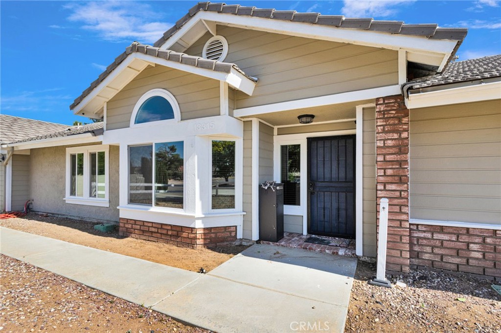 13315 Cochise, Apple Valley, CA 92308 — photo 1