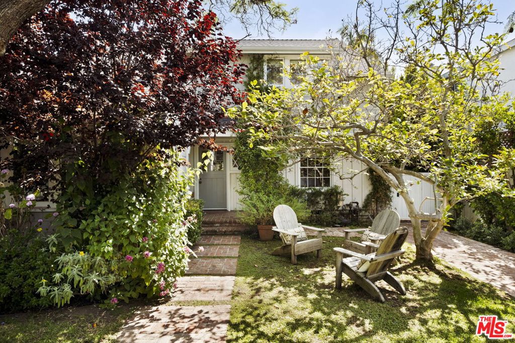 228 S Anita Avenue, Los Angeles, CA 90049 — photo 1