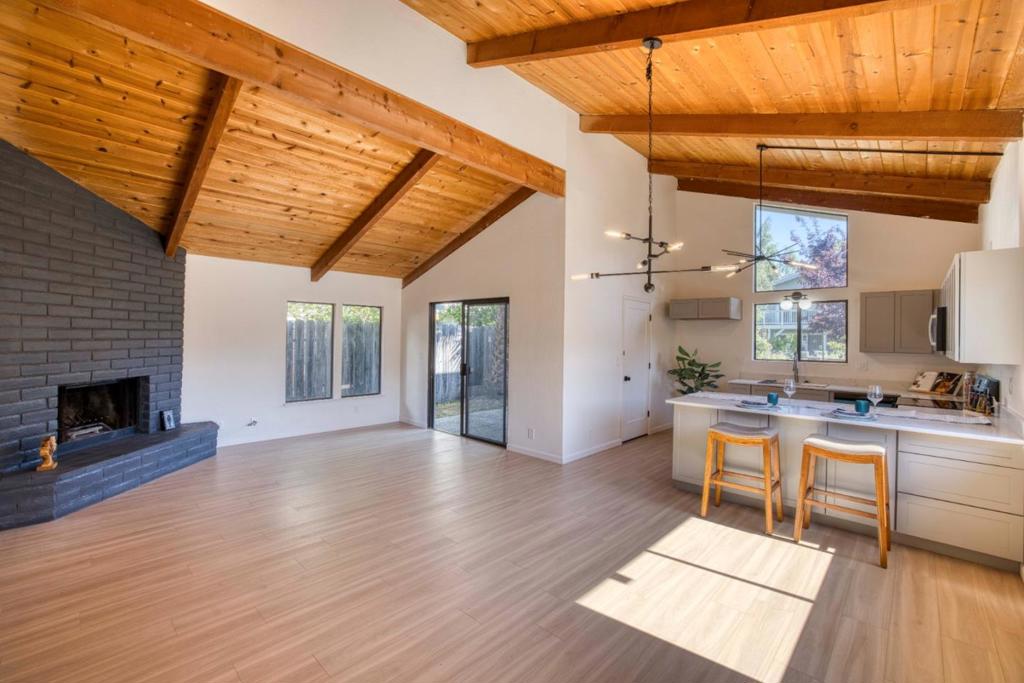 120 Grant Street, Santa Cruz, CA 95060 — photo 1