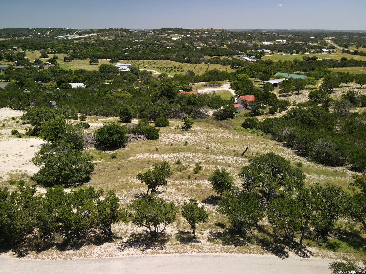 340 ROUNDABOUT LN, Kerrville, TX 78028 — photo 1