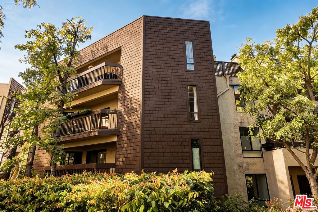 950 N Kings Road 245, West Hollywood, CA 90069 — photo 1