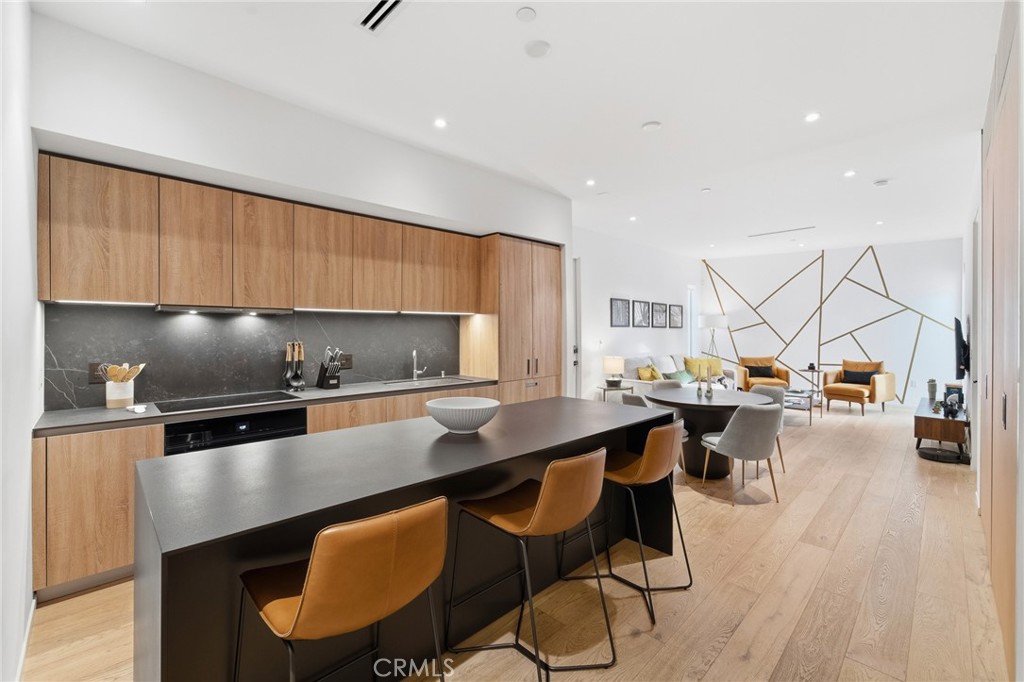 1030 N Kings Road 405, West Hollywood, CA 90069 — photo 1