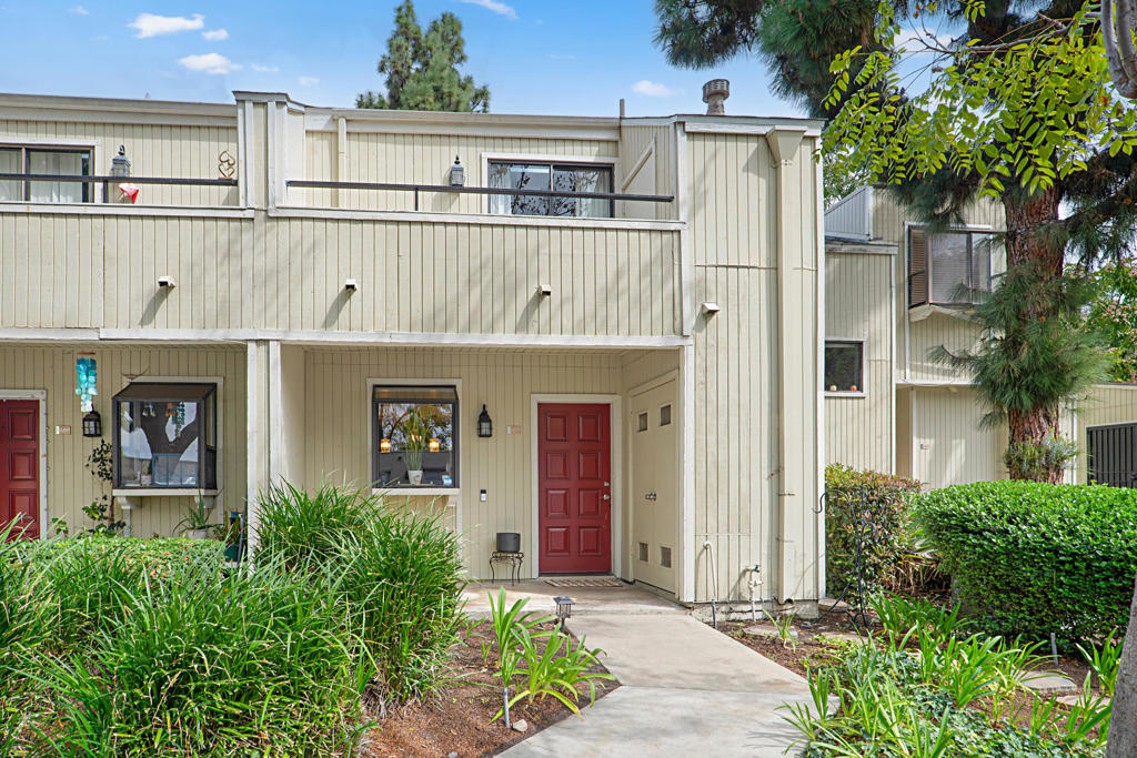 682 Sycamore Avenue, Claremont, CA 91711 — photo 1