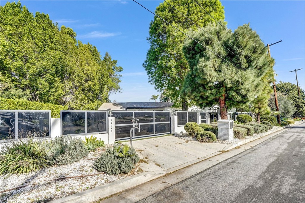 23245 Gonzales Drive, Woodland Hills, CA 91367 — photo 1