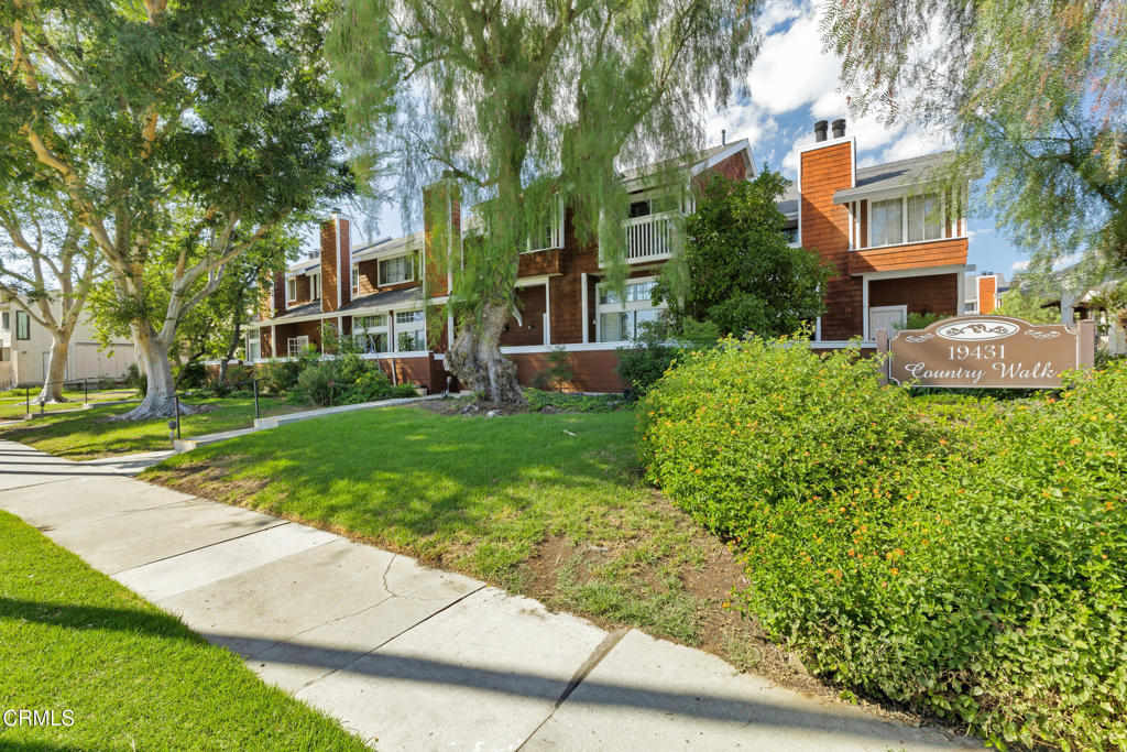 19431 Sherman Way 6, Reseda, CA 91335 — photo 1
