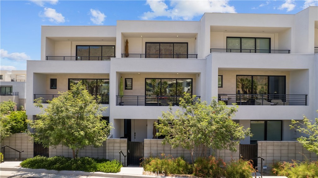 958 Cameron Center, Palm Springs, CA 92264 — photo 1
