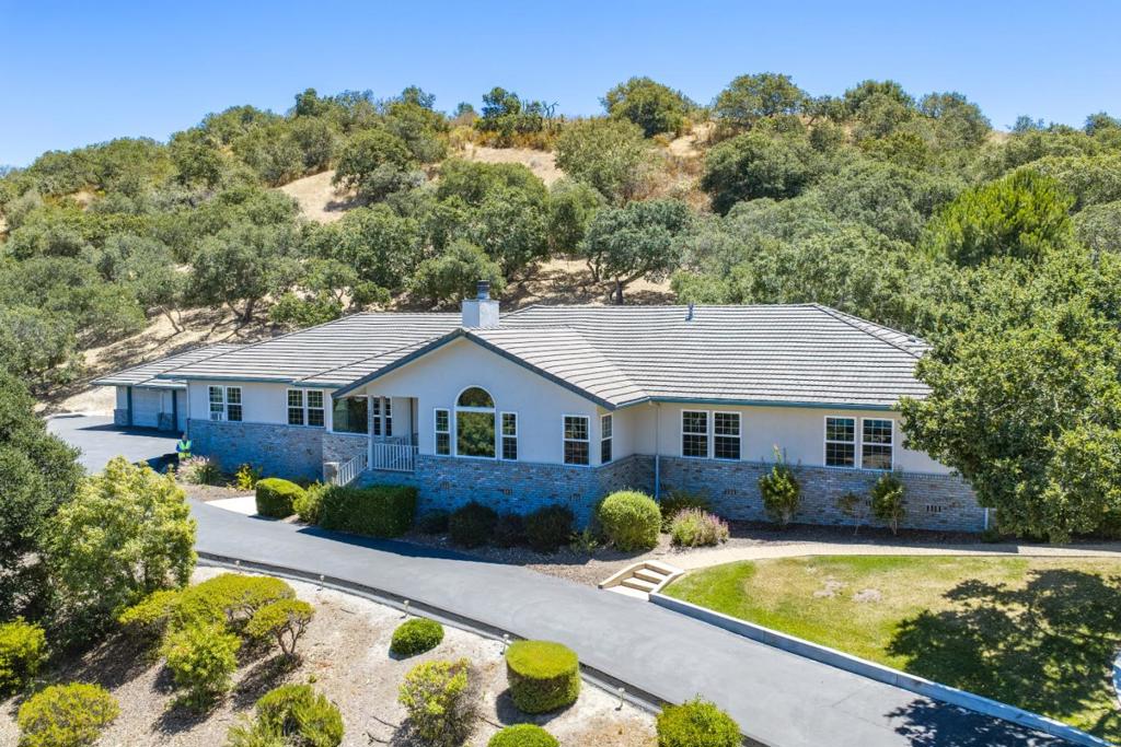 28951 Falcon Ridge, Salinas, CA 93908 — photo 1