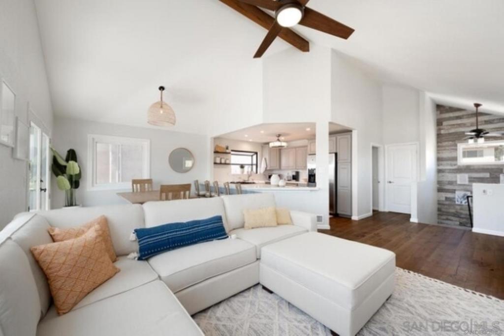 1470 Evergreen, San Diego, CA 92106 — photo 1