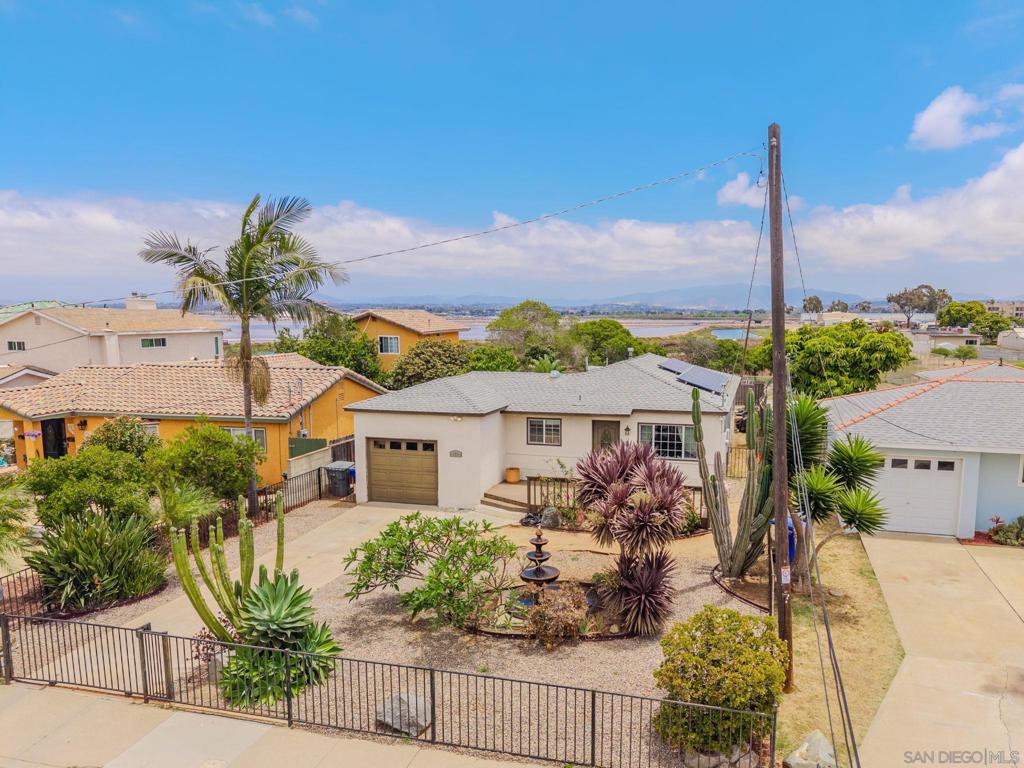425 8th Street, Imperial Beach, CA 91932 — photo 1