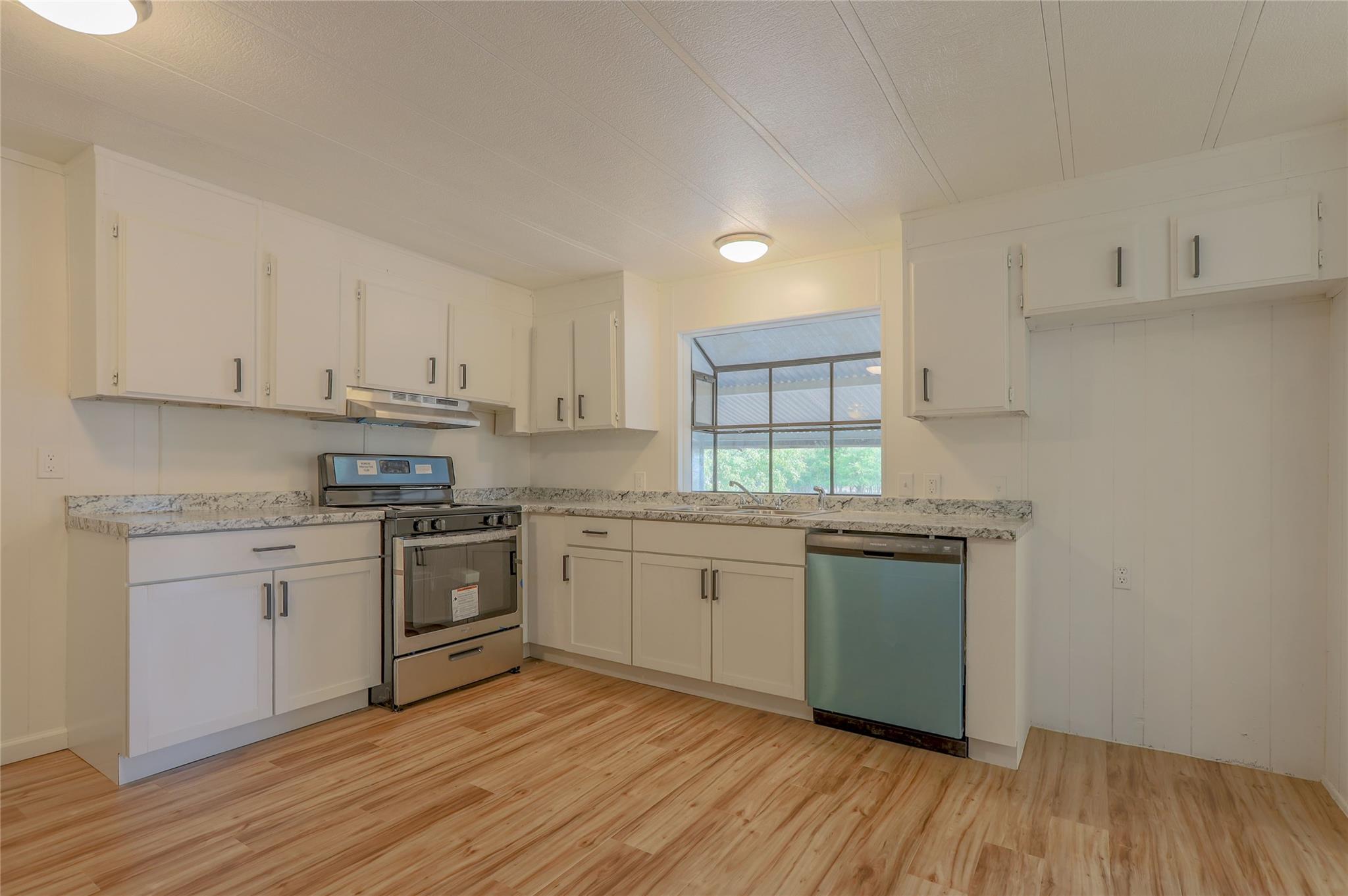 3041 Fm 671, Luling, TX 78648 — photo 1