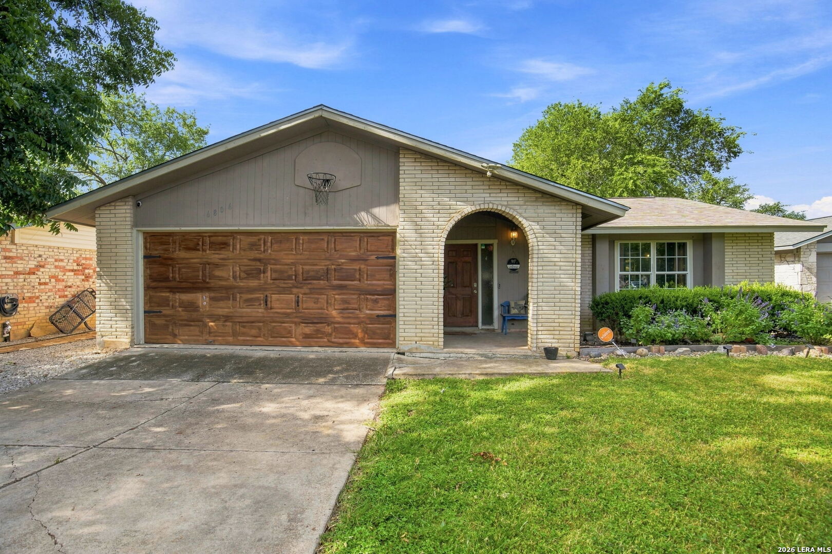 6806 Castlerae, San Antonio, TX 78239 — photo 1
