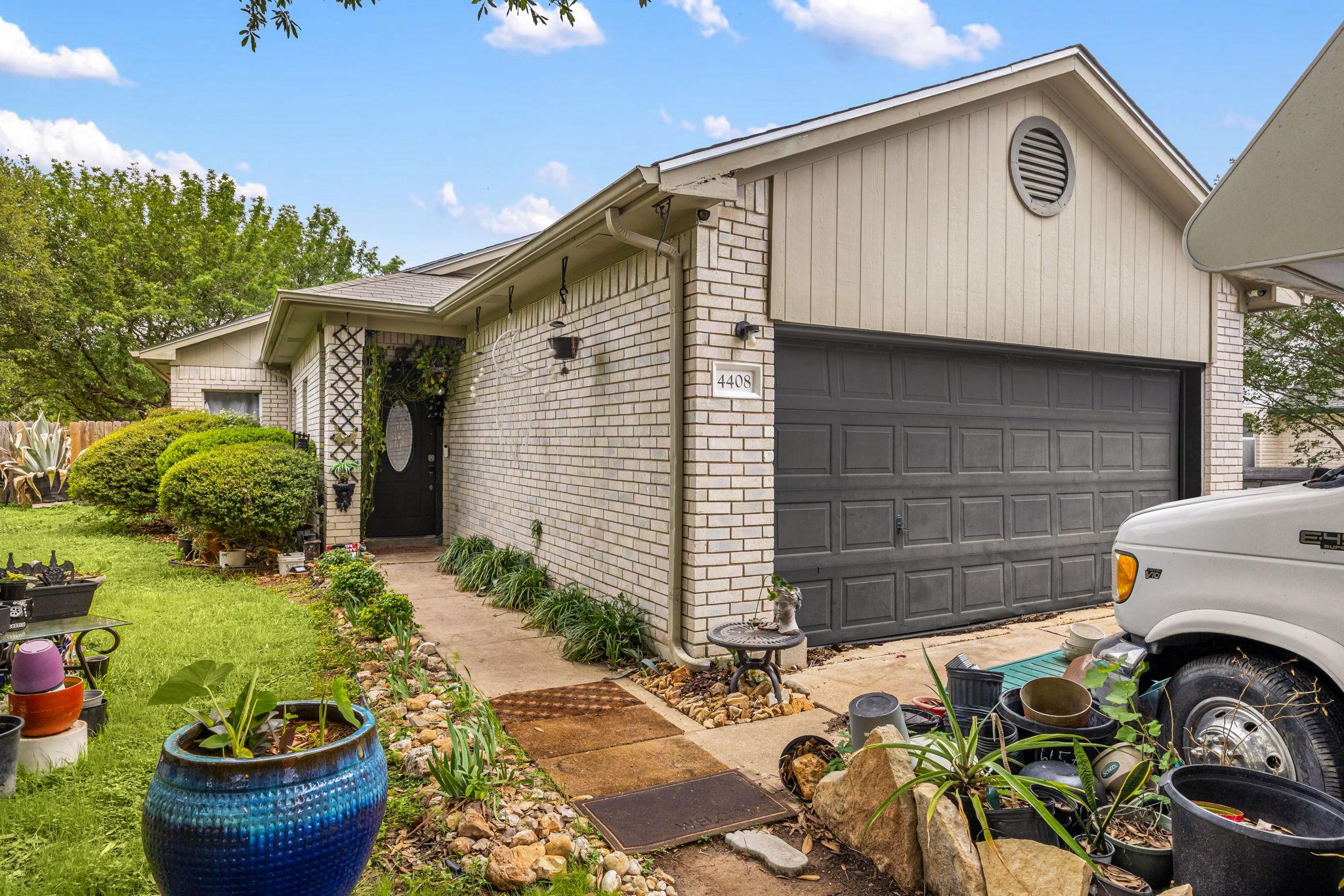 4408 Lendall, Austin, TX 78744 — photo 1