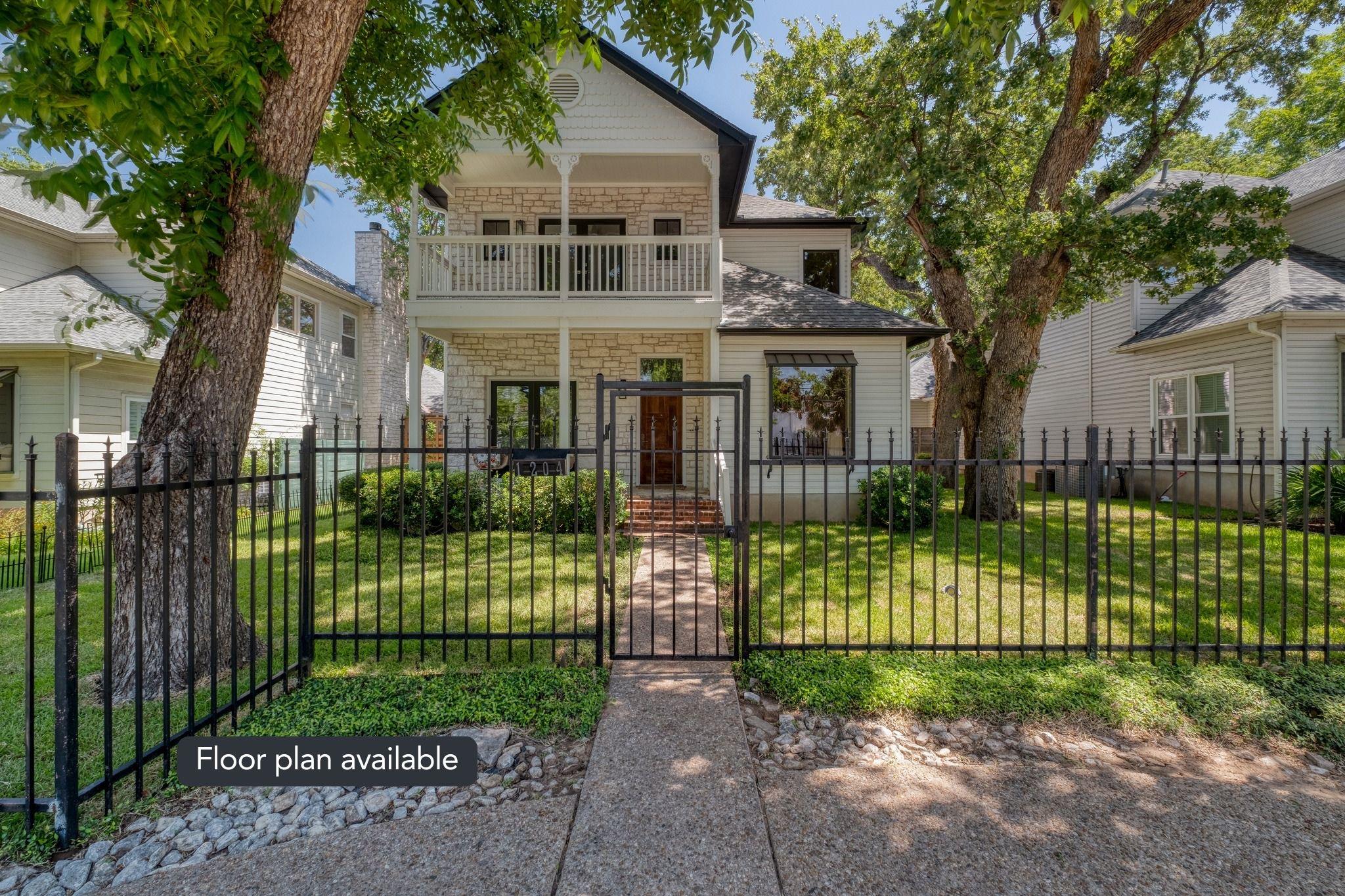 1204 39th, Austin, TX 78756 — photo 1