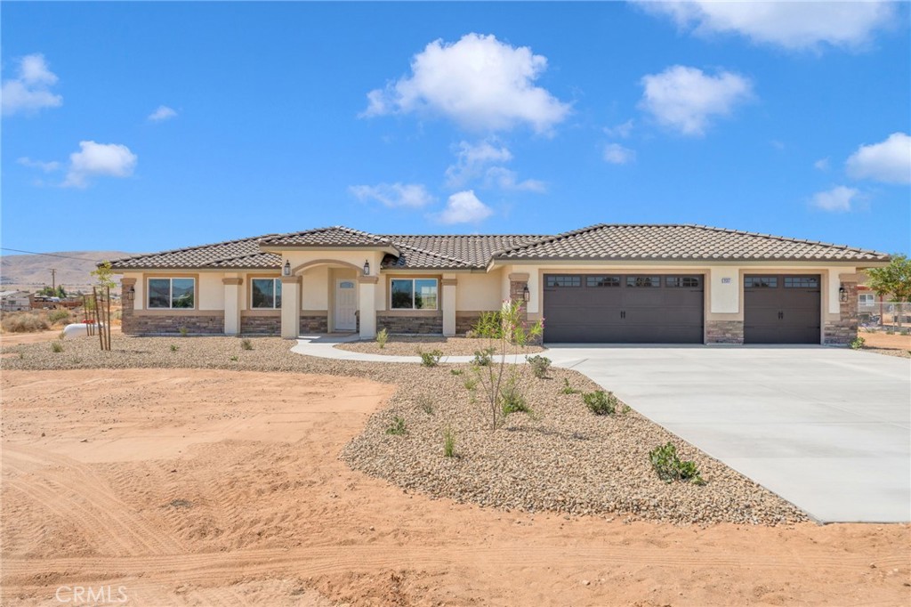 21317 Caribou Road, Apple Valley, CA 92308 — photo 1