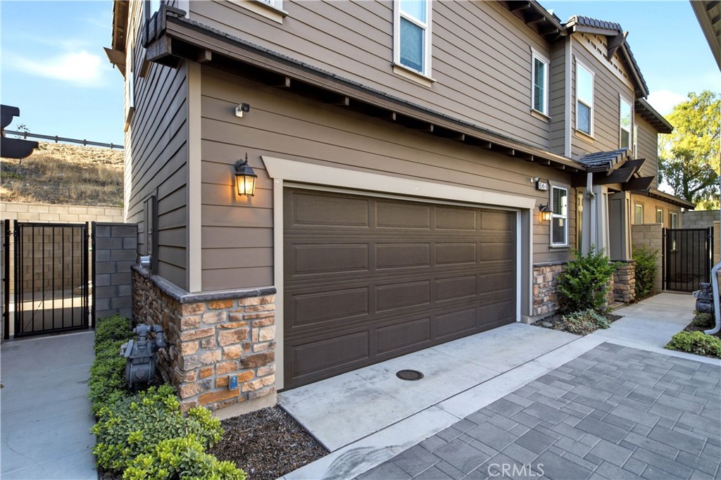 6545 Grotto Lane, Fontana, CA 92336 — photo 1