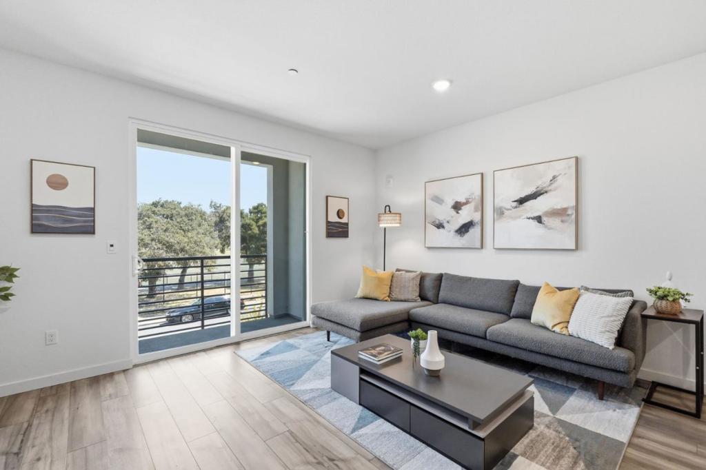 1721 18th Street, Oakland, CA 94607 — photo 1