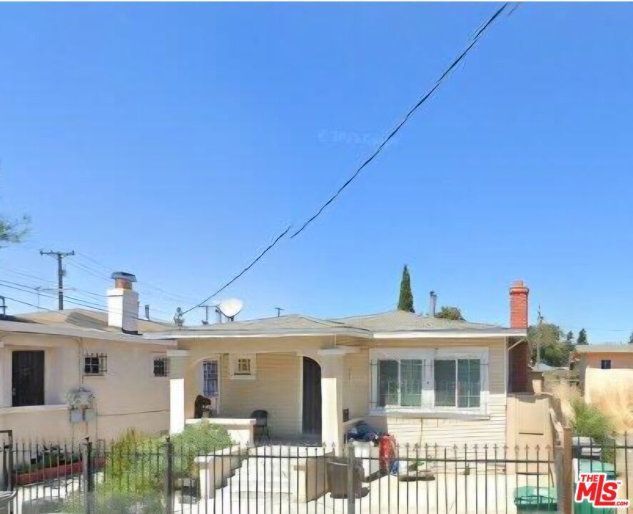 917 107th Avenue, Oakland, CA 94603 — photo 1