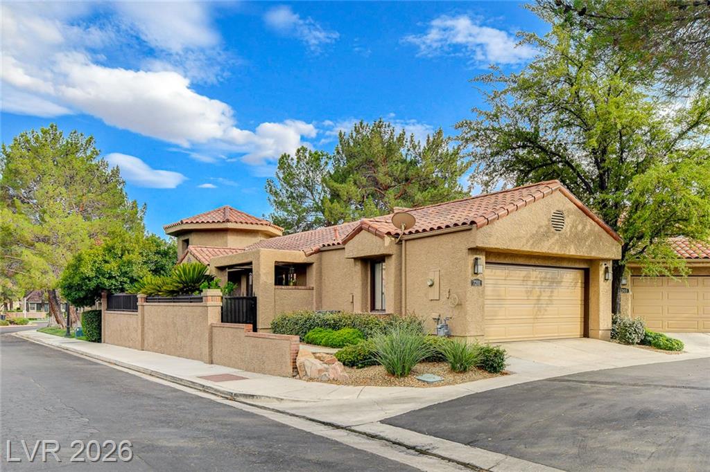 7201 Mission Hills Drive, Las Vegas, NV 89113 — photo 1