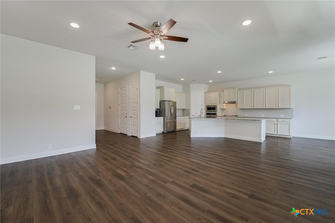 230 Sigel, New Braunfels, TX 78132 — photo 1