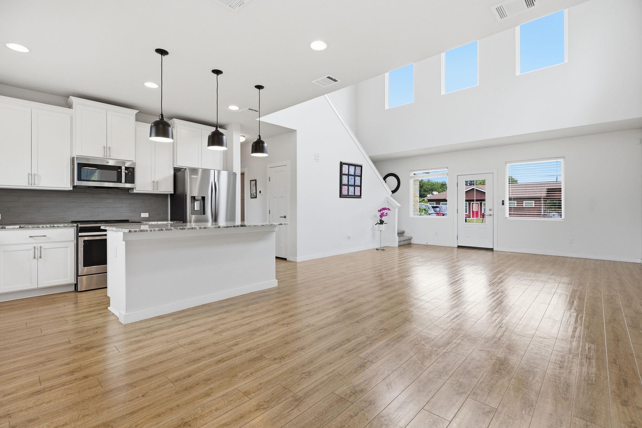 103 Waianae, Bastrop, TX 78602 — photo 1