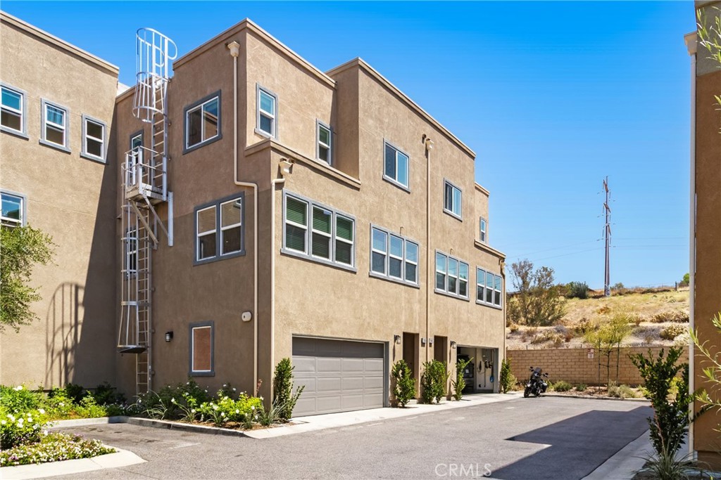 12800 N Watt Lane D, Sylmar, CA 91342 — photo 1