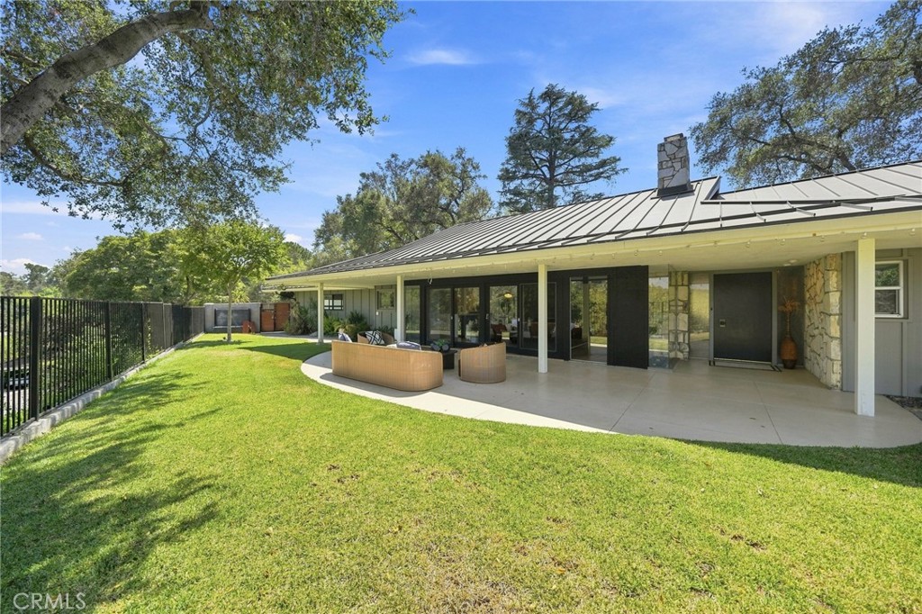 3608 Hampstead Road, La Canada Flintridge, CA 91011 — photo 1