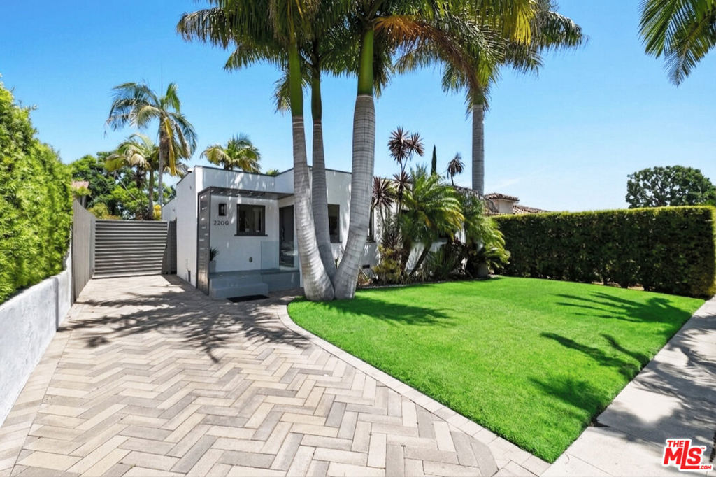 2206 Manning Avenue, Los Angeles, CA 90064 — photo 1