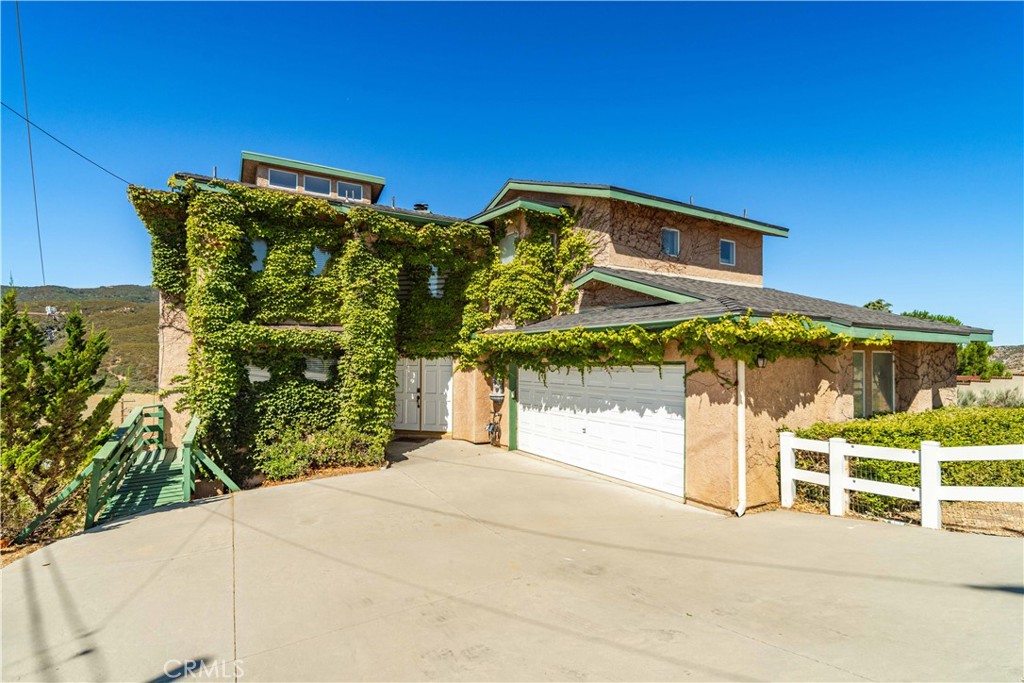 14738 Flintstone Drive, Lake Elizabeth, CA 93532 — photo 1