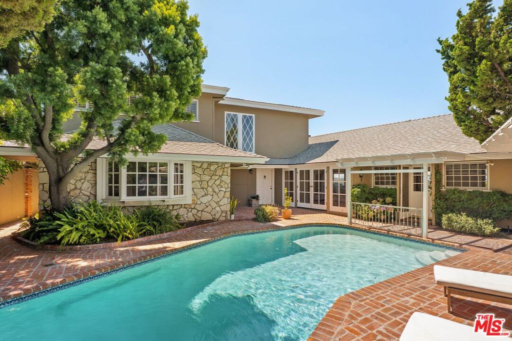 2317 Kimridge Road, Los Angeles, CA 90210 — photo 1