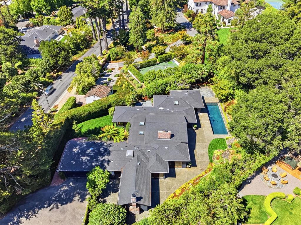 820 Eucalyptus Avenue, Hillsborough, CA 94010 — photo 1