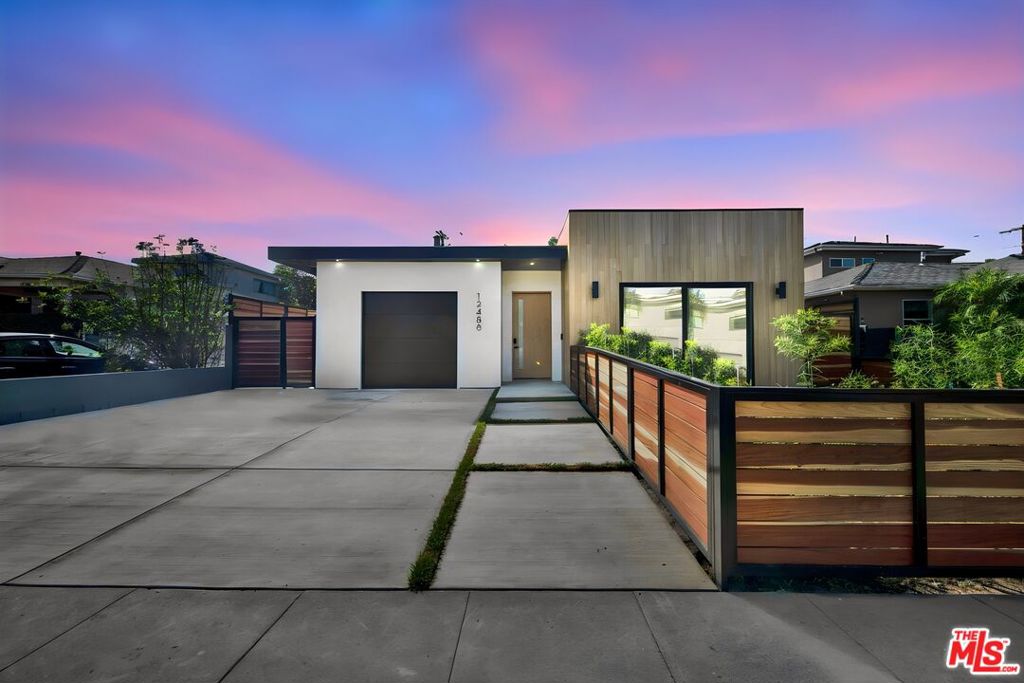 12488 Rubens Avenue, Los Angeles, CA 90066 — photo 1
