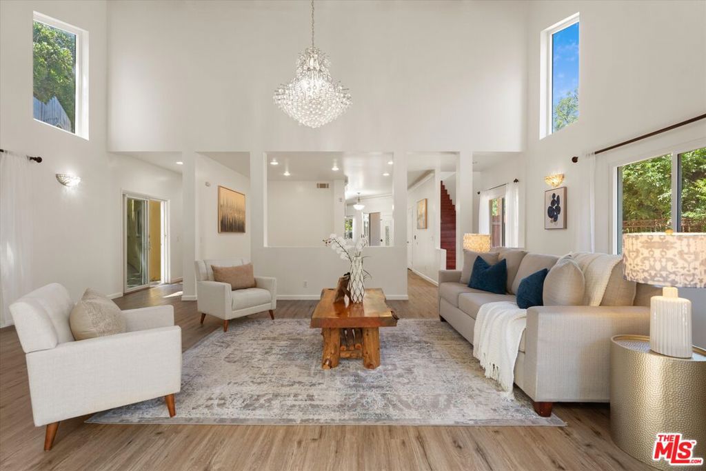 5216 Sale Avenue, Los Angeles, CA 91364 — photo 1