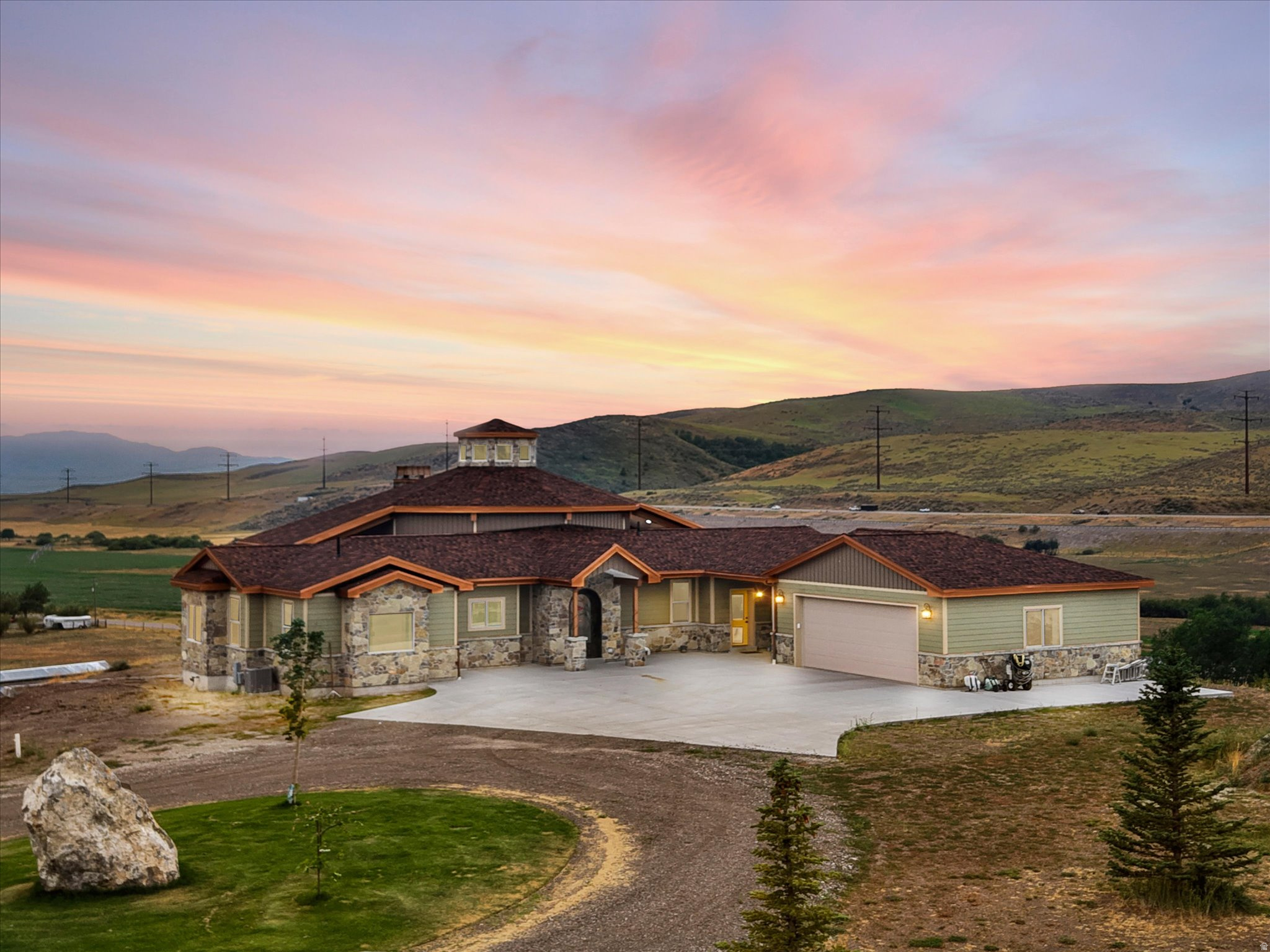 5905 N OLD HIGHWAY 191 HWY, Malad City, ID 83252 — photo 1