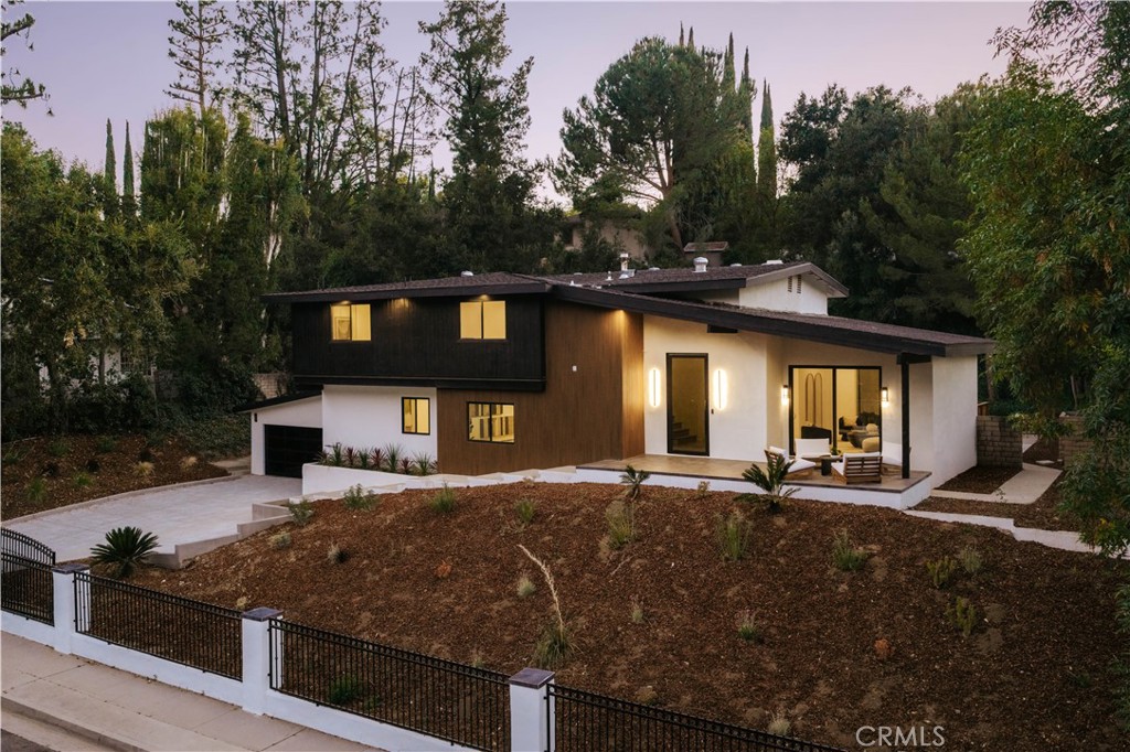 4041 Vanalden Avenue, Tarzana, CA 91356 — photo 1