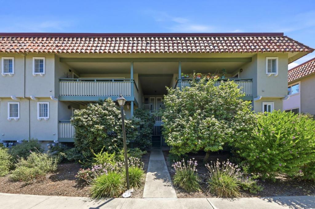 2745 Mauricia Avenue B, Santa Clara, CA 95051 — photo 1