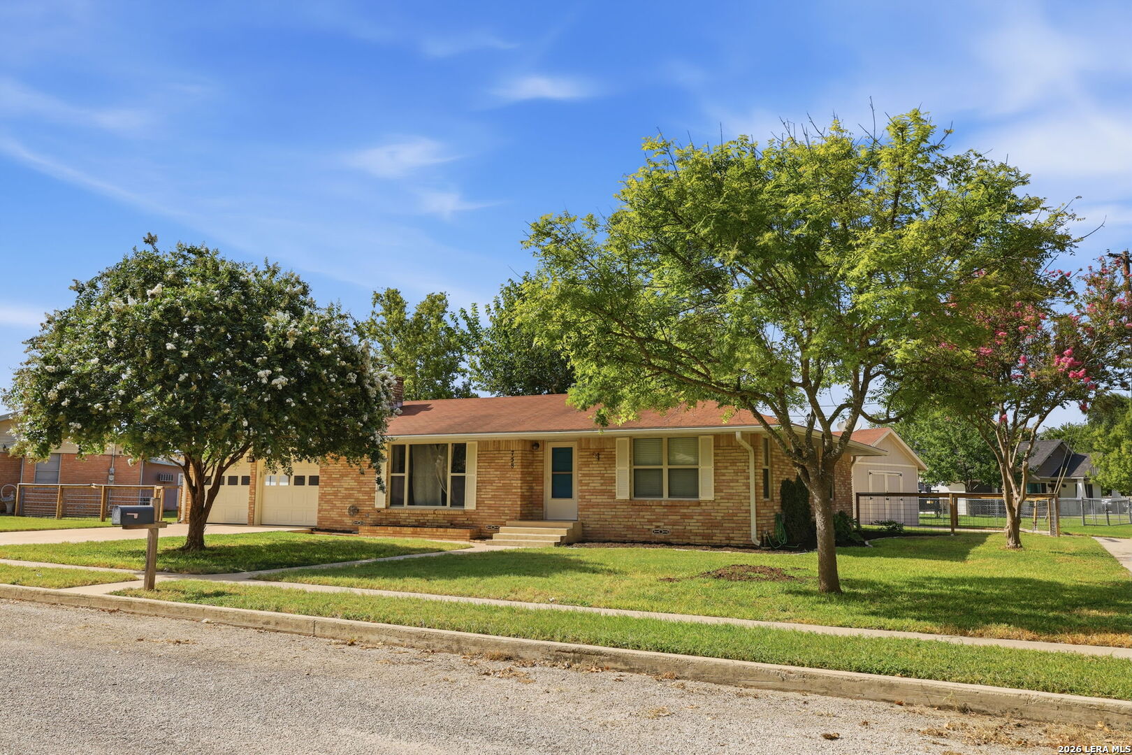 758 Carl Dr, New Braunfels, TX 78130 — photo 1