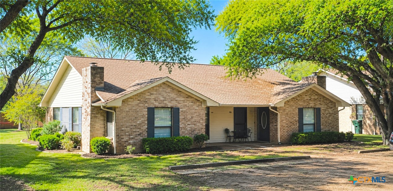 709 Royal, Salado, TX 76571 — photo 1