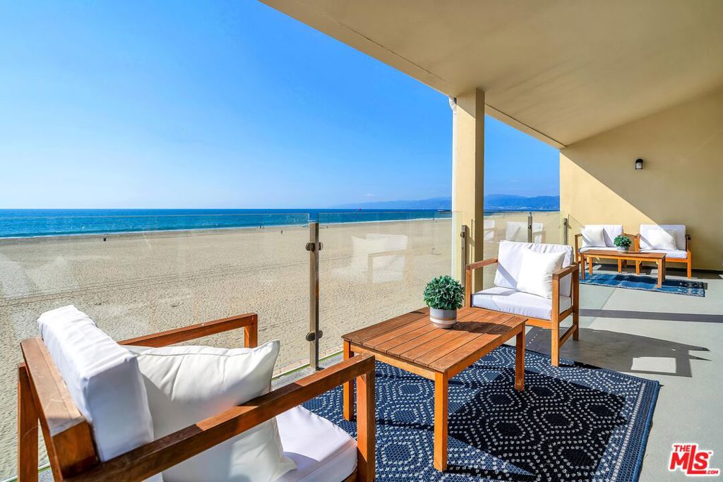 4 Lighthouse Street 13, Marina Del Rey, CA 90292 — photo 1